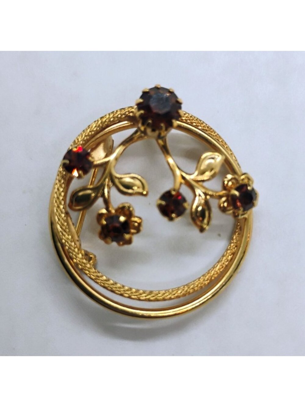 VTG Root Beer Brown Rhinestone Fall Floral Circle Pin Brooch Gold Tone 1 1/4" - Picture 2 of 4